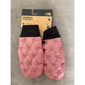 The North Face Women's Luxe Mitt Gloves Messa Rose